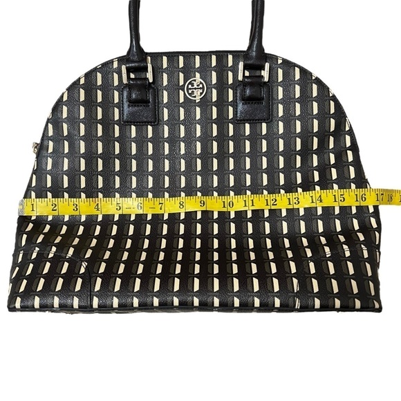 Tory Burch Women’s Robinson Printed Dome Purse - Picture 11 of 11